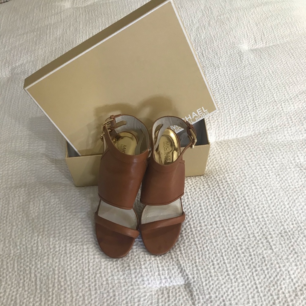 Michael Kors SEXY heals!